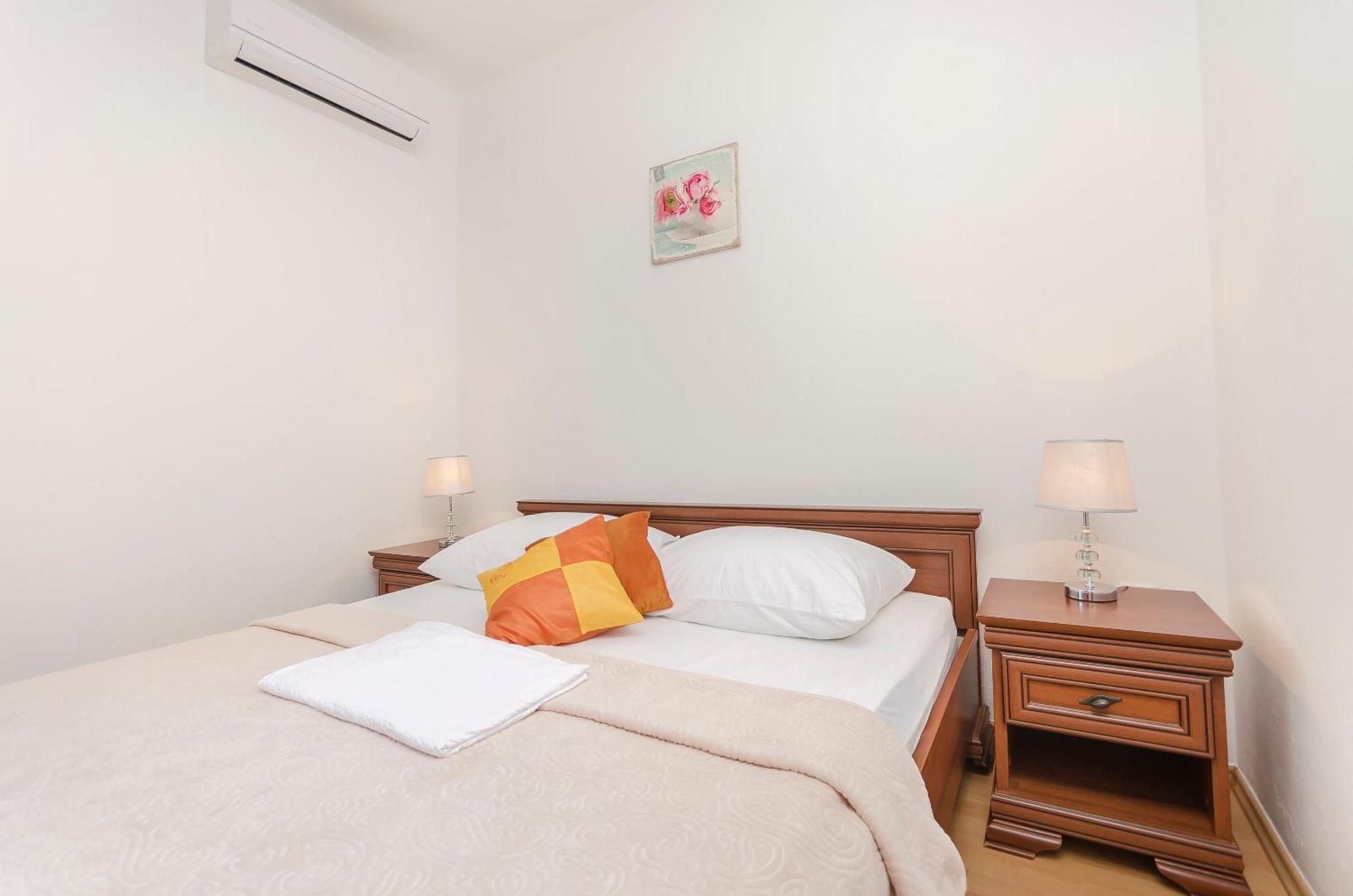 Apartment And Rooms Artina Vodice Ngoại thất bức ảnh