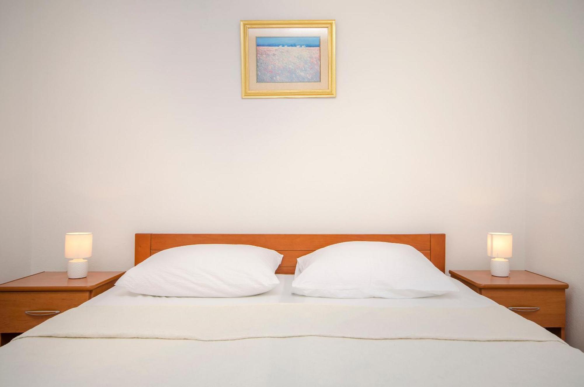 Apartment And Rooms Artina Vodice Ngoại thất bức ảnh