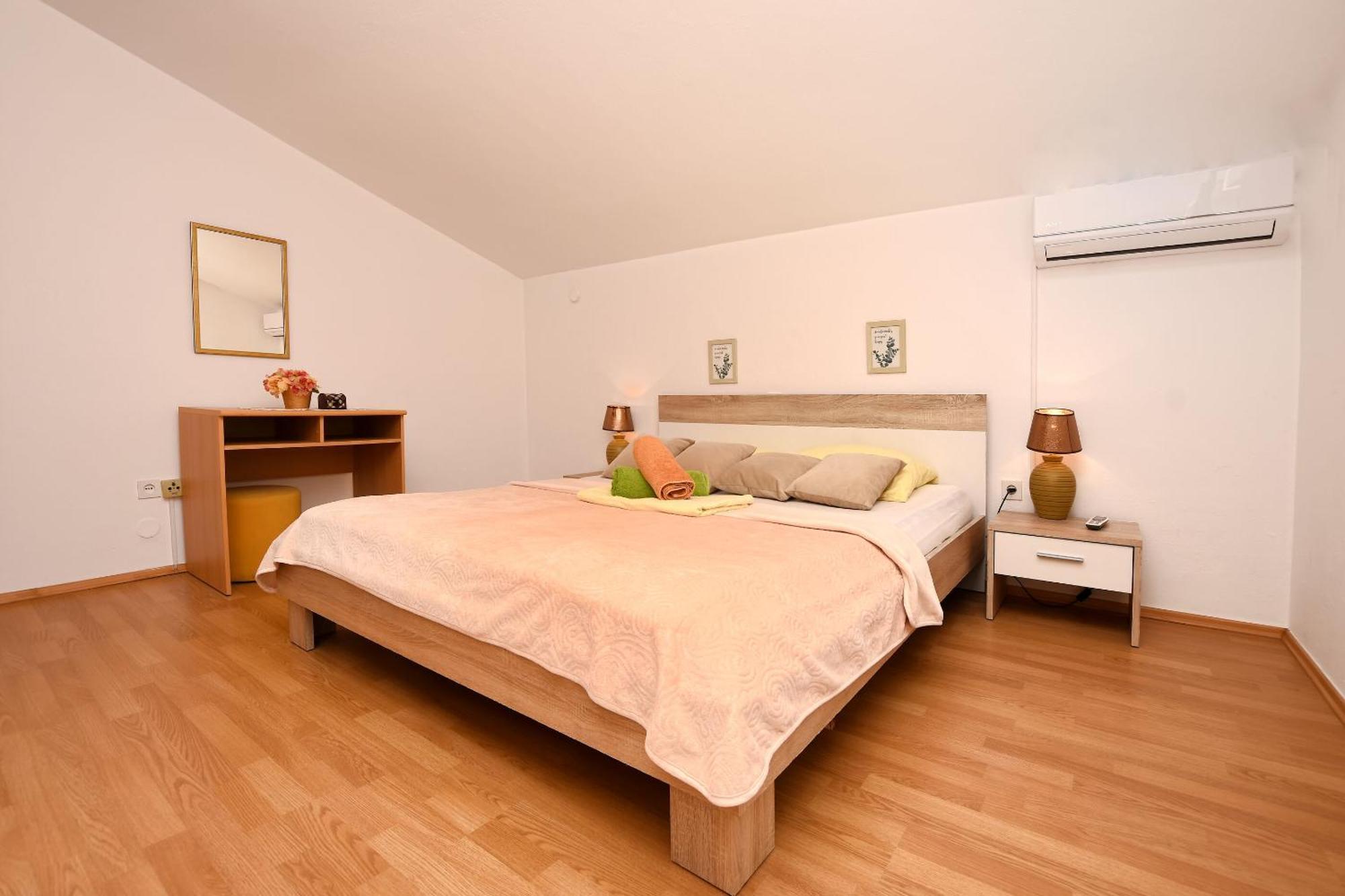 Apartment And Rooms Artina Vodice Ngoại thất bức ảnh